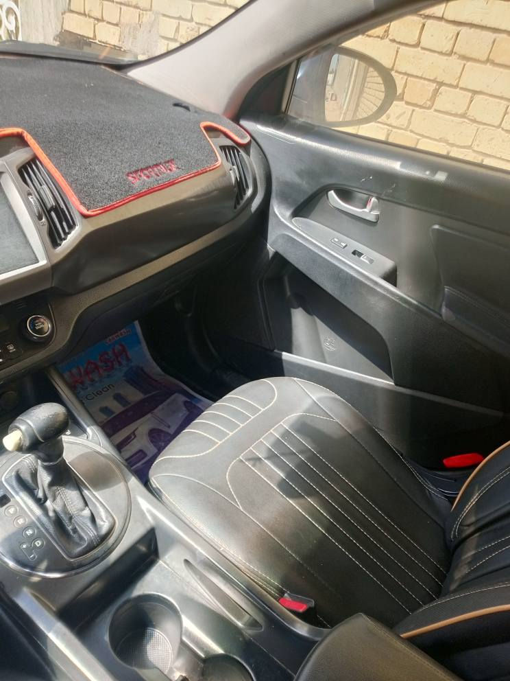 سلام عليكم كيا سبورتج 13للبيع مكينه 2400دوش فول مواصفات بنورامه قطعتين مابيهه نقص معروفه مواصفات لسبورتج ***********بغداد بسمي تحويل ثانيوم حادثهه قبق جنطه وبل عراق فقط بنيد بغداد, العراق
