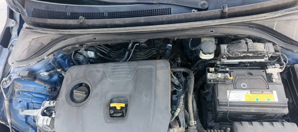 السلام عليكم النتر موديل 17السياره ليبل واحد محرك2000وارد امريكي حادثه جاملوغ وباب ومصلحات هزه جديده رقم جديد السعر123وبيه مجال رقم تليفون ***********عنوان بغداد حي الفرات
