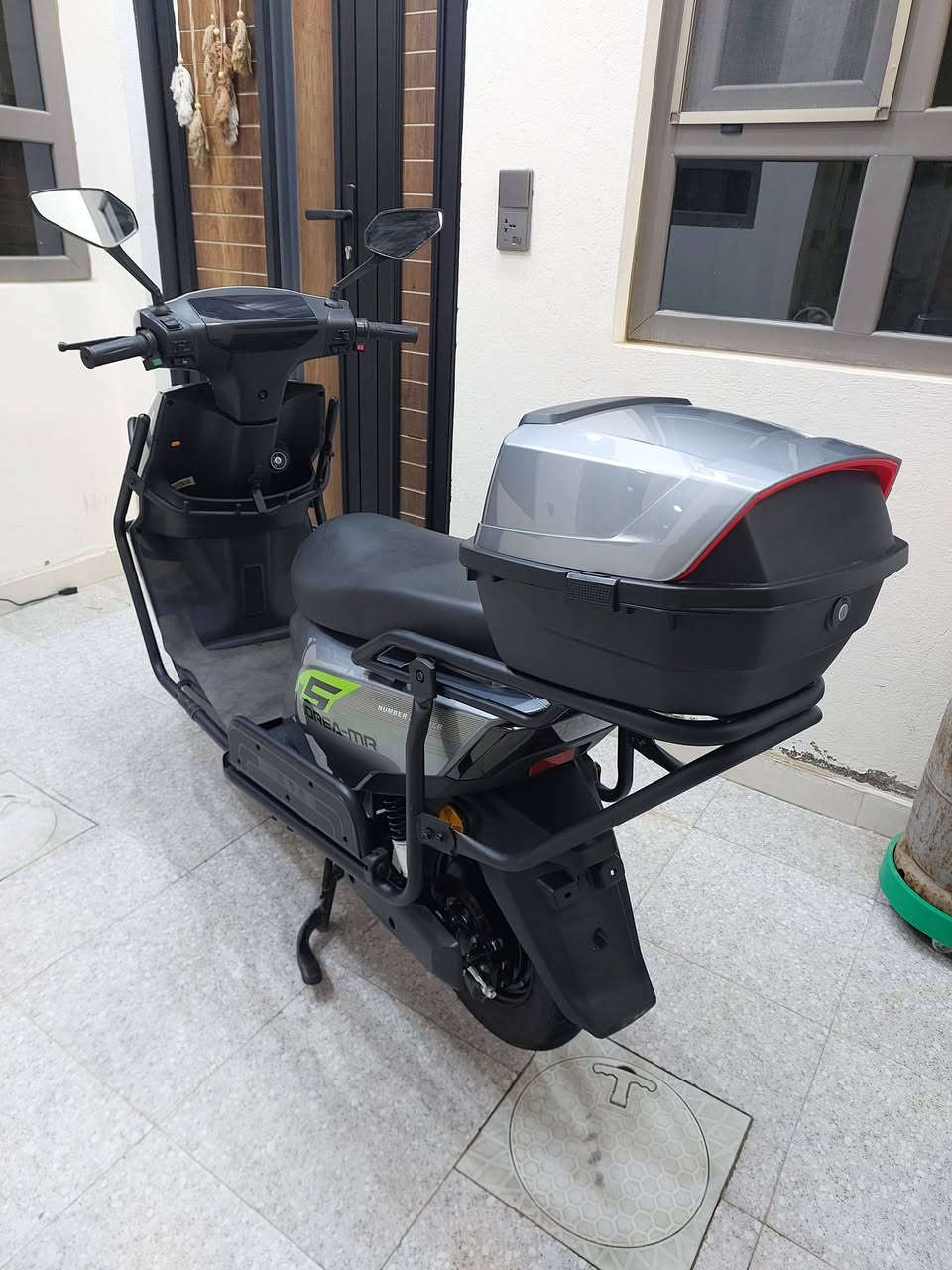 للبيع شحن مستعمل شهرين اخو الجديد السعر 650 وبي مجال بسيط مكاني ديالى بعقوبة بهرز
***********
