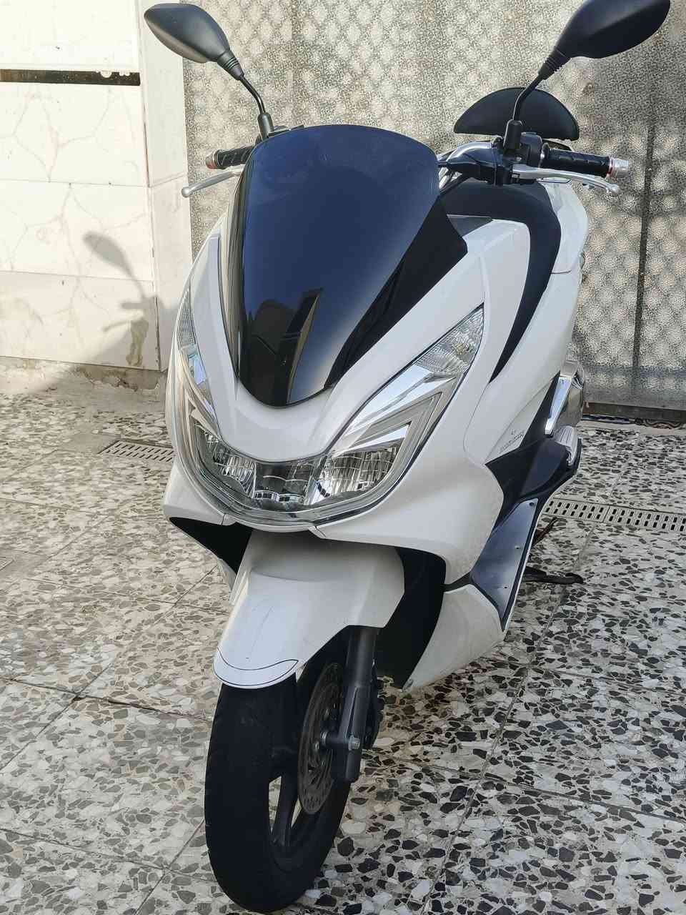 سلام عليكم بي سي إكس جيل الثاني
جي إف ياباني مكفولة كفاله عامه
ماشيه 44الف دوسان نيكل 
سبايدر أبو تجوه نيكل +حساس زدحام
ستان حساس + سستم نيكل +صالنصه رياضي
دراجه مكفولة كفاله عامه شلعه معدل خير من الله 
سكن بغداد حي النصر   ***********
