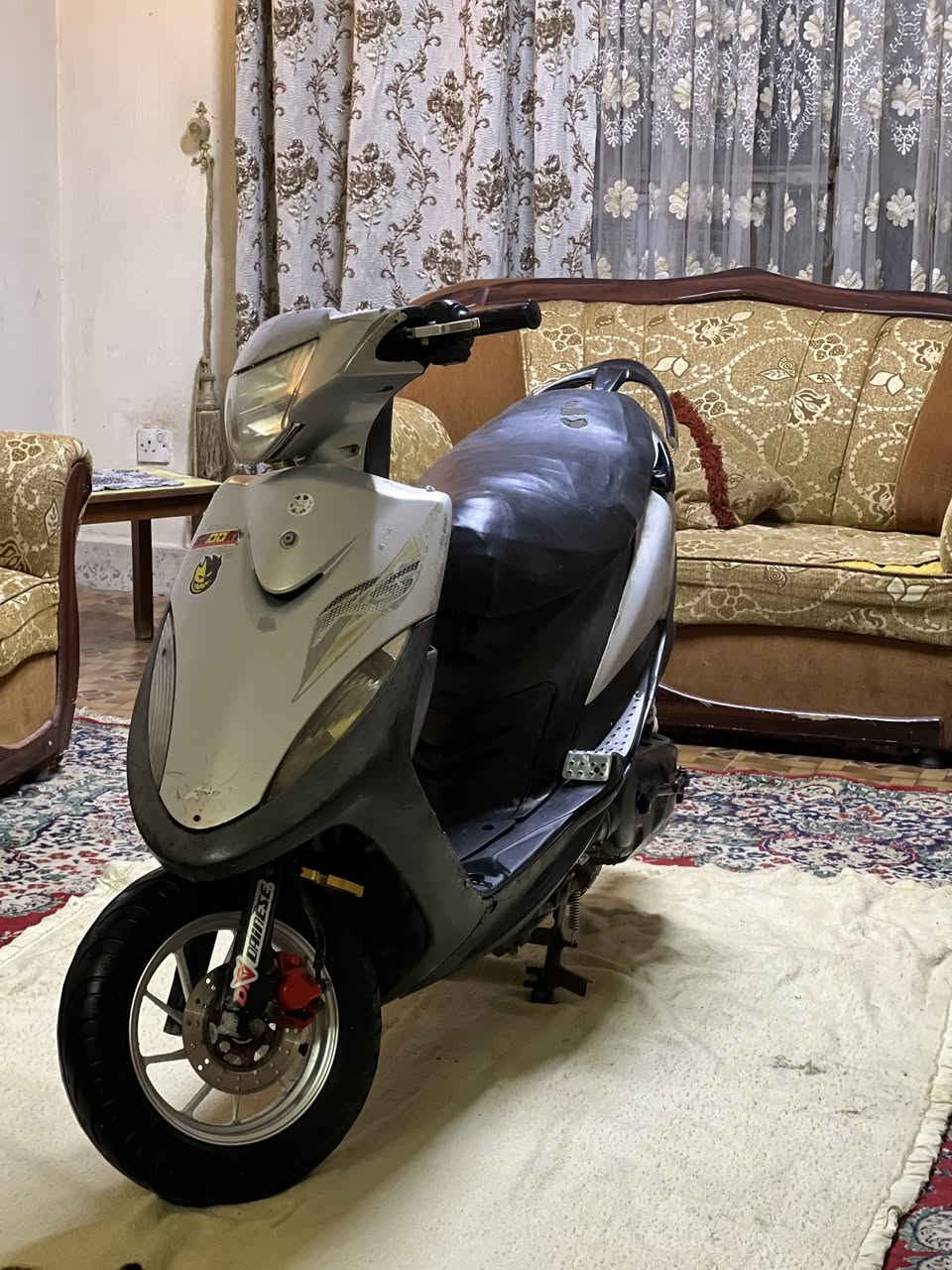 السلام عليكم
دراجة ماكس للبيع كاملة بوشة ٥٥ مختمة من الطول للطول ختم واحد بيهة ويالة رياضي مفترات يدات بريك wf قطرة اصلية ملقط اصلي صالنصة fm كلج خلفي رياضي اصلي دبل خلفي RBM دراجة خير من الله بس يرادلهة سلف 
مكاني ديالى بعقوبة حي المعلمين مقابيل مطعم ألوان السعر ٦٠٠ وية لويالة بدون ويالة ٥٥٠ رقم ***********
