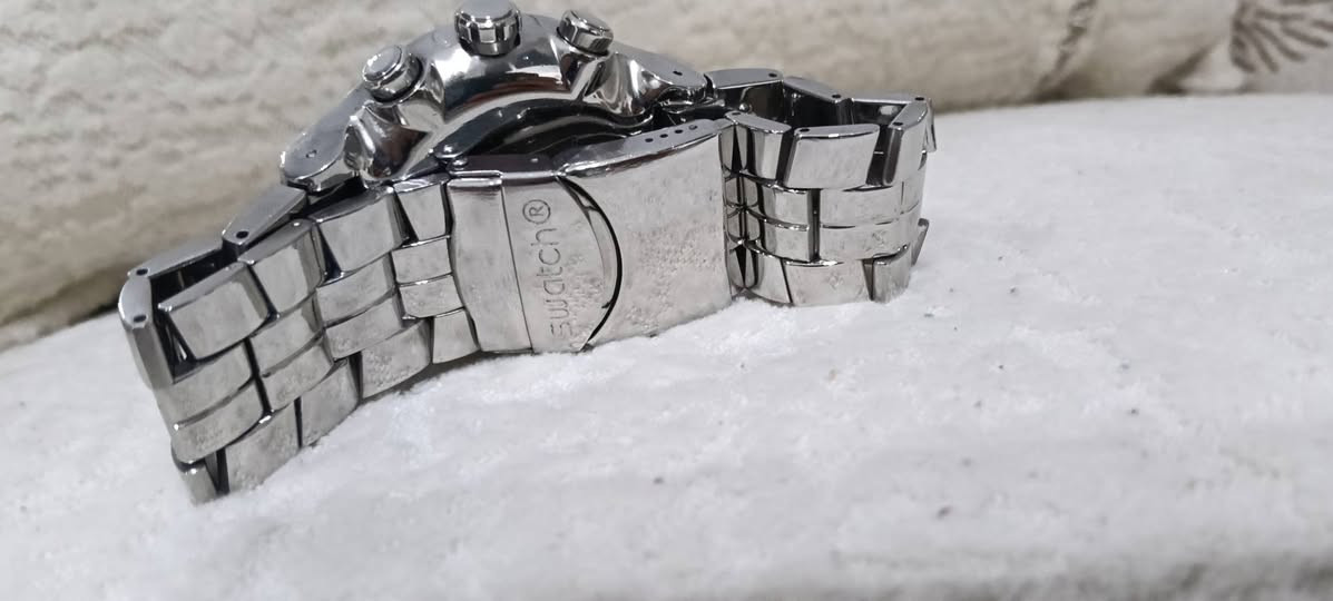 For Sale Original Watch Swatch YOS451 Leather Strap Chronograph Men's Watch
For size 47 Made In Swiss 
بيع ساعه سواتش اوريجينال سويسري فرنك بحاله الفبريكا اوستيك اوريجينال كامل العدد ١٠ عوقل قفل اوريجينال ساعه بيتي ولا يوجد بها اي صيانه وارد من امريكا للتواصل عبر الماسينجر او الاتصال على الموبيل ٠١٠٦٧٤٩٦٢٨٢


**إذا كنت صاحب هذا الإعلان وتريد حذفه لأي سبب، رجاءا أرسل رسالة إلى الدعم الفني**
