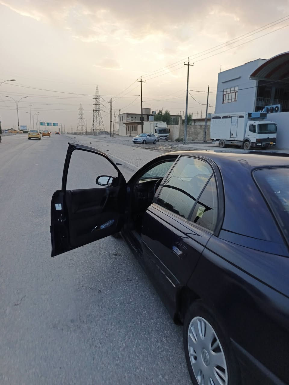 موديل ٩٤ سنويه جديده رقم جديد توماتيك تبريد سياره نضيفه سعر ٥٠ وبي مجال بسيط تحويل فقط بدون وكاله ***********
