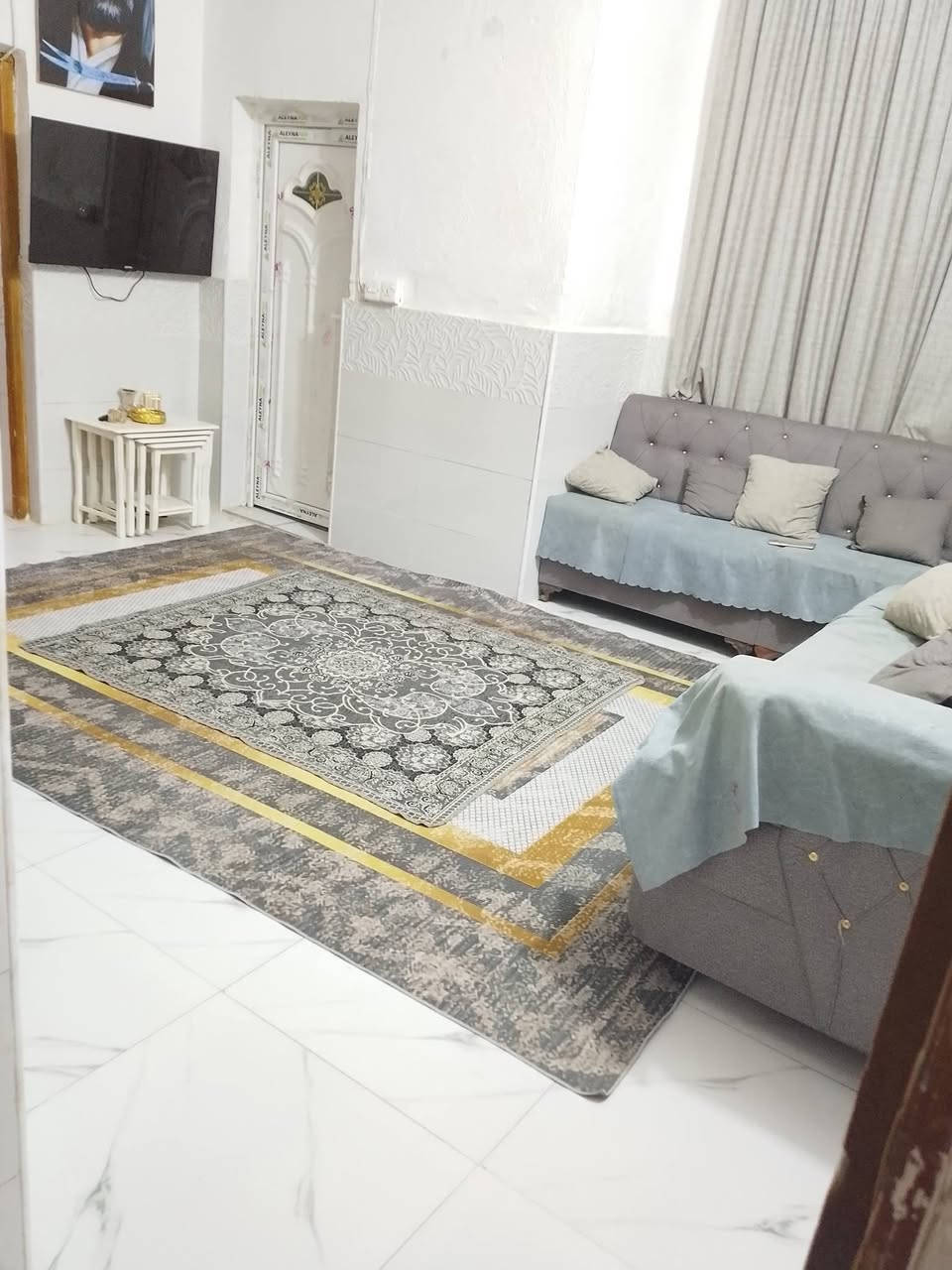 بيت نظيف للبيع 200م العرضات خلف شارع شؤون المرأه يحتوي على غرفتين وصاله واستقبال ومطبخ وصحيات للاستفسار الاتصال بالرقم ***********
