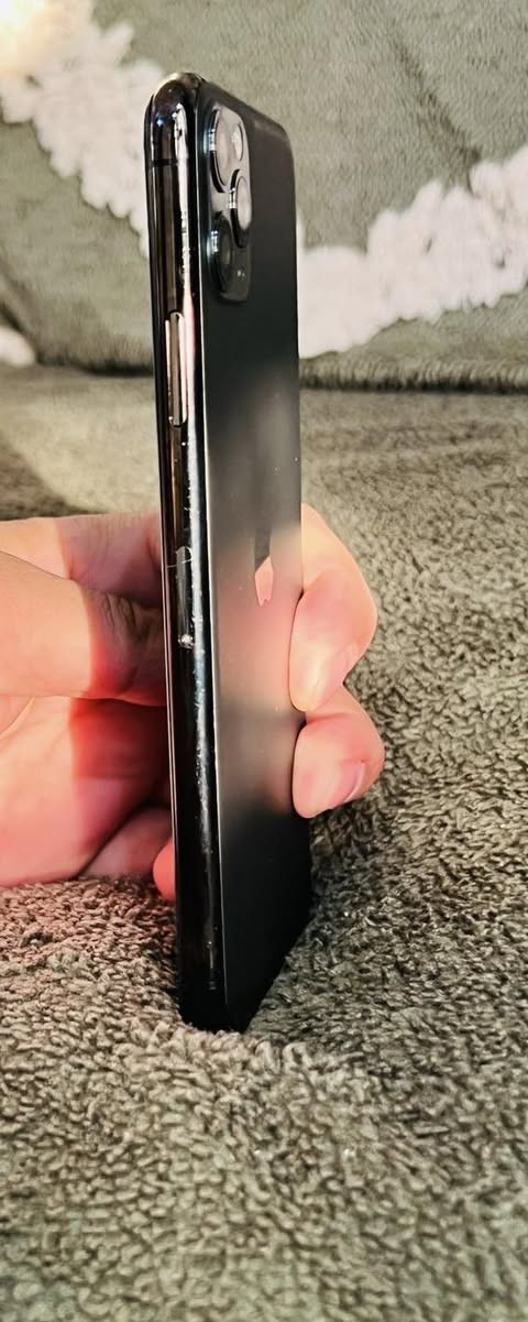 ايفون 11برو مكاس
ذاكره 256

البطارية 78

السعر 370

جهاز جداً نظيف ع وضع شركة

مكاني قوس بغداد الدوره

ملاحظة جهاز ويا بطارية اصلية بس ممبدلة 
اروس 15برو ماكس عادي

***********
