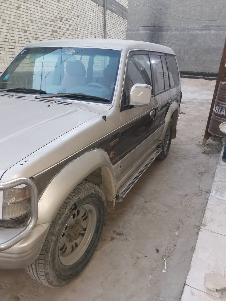 باجيرو ١٩٩٨ رقم بغداد انكليزي مكينه اوكير ففتي ٢٥٠٠ تبريد شغال شرط عوزه غاز اريد امراوس ابسيارة صالون لو بيع المكان كربلاء موبايل ***********
