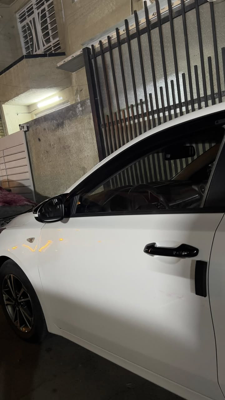 Kia k3 وارد كوري للبيع
السلام عليكم للبيع كيا كي ثري وارد كوري السياره حادثها جاملغ مبدل نفس اللون وتعديل وصبغ ربع البنيد وضربه بالبدنه السياره رقم اربيل 

مواصفات السياره

رادار مثبت سرعه

تحديد مسار

حساسات خلفيه

مرايات طي كهربائي

تدفئه بالكشنات 

وكشنات جلد 

مانع انزلاق

انظمة قياده (sport-normal-eco-smart)

ممشى السياره 82الف km

محرك السياره 1600 دوش-doch دبل نوزل  smartstream

بيها طخه بالباب مبينه بالصوره 

مكان السياره بغداد الغزاليه

السعر 135 وبيها مجال بسيط


**إذا كنت صاحب هذا الإعلان وتريد حذفه لأي سبب، رجاءا أرسل رسالة إلى الدعم الفني**