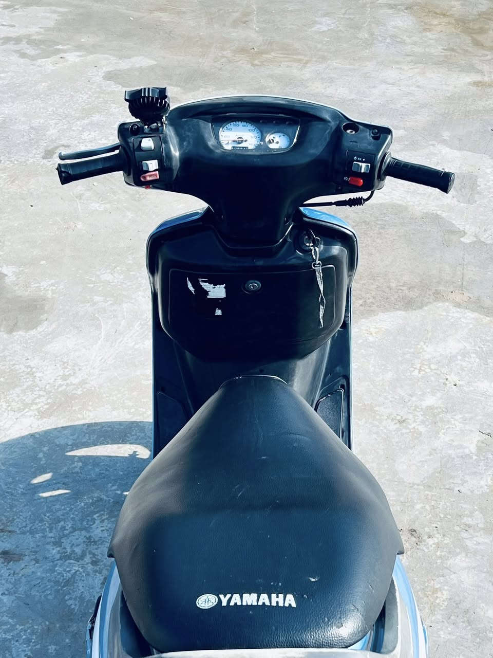 سلام عليكم دراجه لبيع فراشه مكفوله كفاله عامه كهربايات شغاله كله السعر خاص لستفسار ***********
