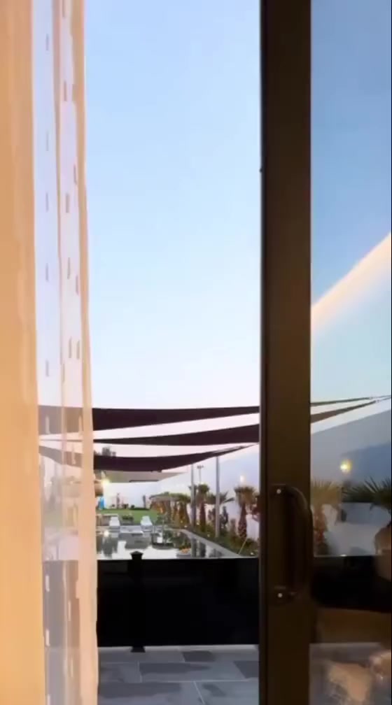 متوفرة مزرعه دار الخير 
مزرعة متكاملة VIP 💥 راقية جدا 

استمتع بلهدوء وراحة البال لاتفكر ولاتحتار 
يمنه كلشي تريدة موجود💪
يتوفر صالة كبيرة 😊
مع كراج (طرمة) امام الصالة 😇😇
حوض كبار  مع حوض اطفال مع جلسات على الماء 🤩

تحتوي على حديقه 💥🤩 

تحتوي على غرفه ومؤثثة بلكامل 
كهرباء 24h والمزرعة مكيفة بلكامل 😇
المزرعة لاينقصها شئ انشاء الله
 
ونعمل بنضام الشفتات والايام 🤗
مزرعة متكاملة من كل شيئ انشاء الله ويشرفونه عوائلنه الكرام  الاستفسار الاتصال على الرقم أو مراسله الواتساب ***********
