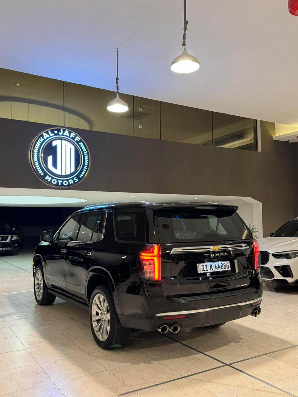 السلام عليكم 
للبيع فقط
خليجيه وكاله المنصور

تاهو بريمير موديل 2023
فووول الفول اعلى مواصفات كشنات تدفئة وتبريد وميموري داتا شو جكات دوسات كهرباء داخل جملي شاشات 3 كامرات 5 صندوك كهرباء وكيجات ديجتال شاحن وايرليس وثلاجة 
حساسات رادارات 360 درجة
كفاله عامه حتى الدعاميات وگير ومكينه بشرط
السيارة مرقمة وجاهزة
السعر: 540 $ ورقة 
العنوان: سليمانية المعارض الجديدة (الجاف موتورز)
للأستفسار:*********** كاوه جمال السليمانية, العراق
