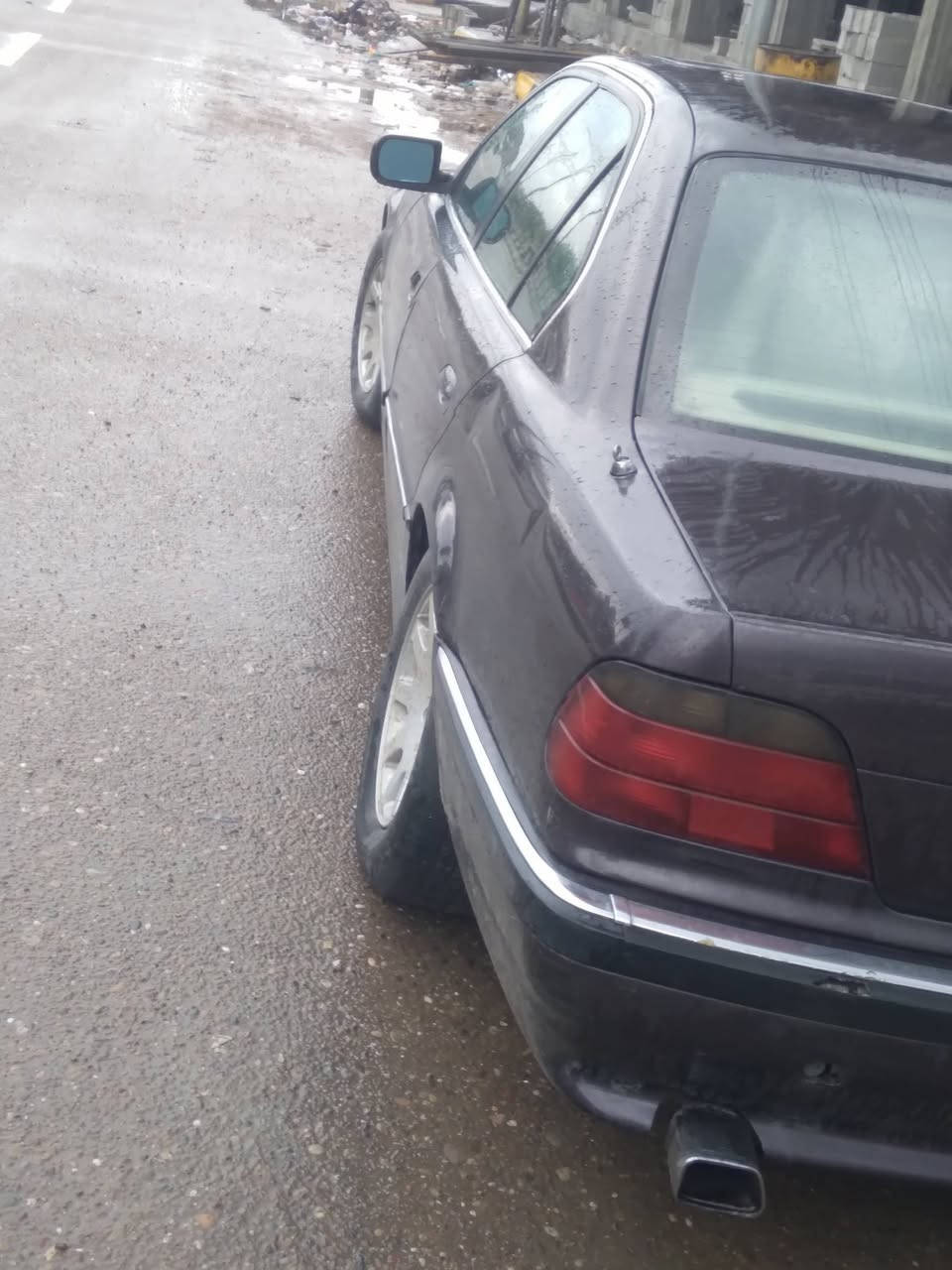 سلام عليكم مستعجل
خفاش 740للبيع 
موديل ٩٦ 
السعر 50وبيه مجال قليل حق الجيه 
الاستفسار ***********
