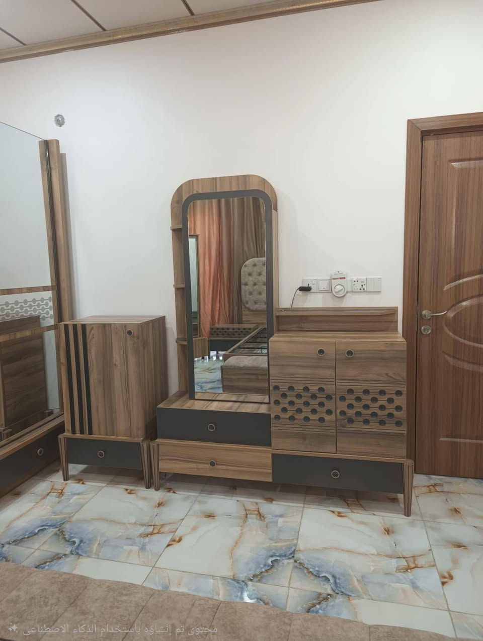 🔥 فرصة مميزة – غرفة نوم كاملة للبيع 🔥
غرفة نوم كاملة مكوّنة من ٩ قطع،
مستعملة استعمال خفيف جداً… نظيفة للغاية وكأنها جديدة.
حالة ممتازة
مرتبة وجاهزة للاستخدام فوراً
مناسبة لمن يبحث عن أثاث نظيف 
السعر مناسب (1.250.000) 
وبيها مجال
للاستفسار أو المعاينة يرجى التواصل على الرقم.
***********

المكان: بغديدي
