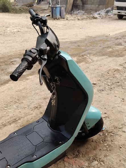 .سلام عليكم دراجه شحن نضيفه  فول مواصفات بيه نضام سرقه  وعلى البصمه. مكاني بغداد الدورة  رقمي متواجد وتساب وعلى رقم ثنينهم ***********
