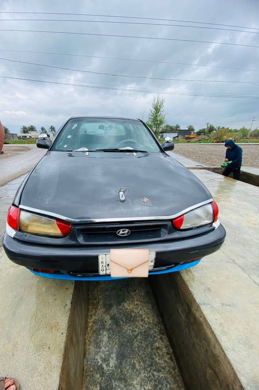 الانتره موديل 94 رقم ديالى سياره مصبوغه جديد بدون حادث تخم تاير كهربائيات شقاله كير ومكينه خير من الله للبيع ب 26 وبيها مجال ***********
