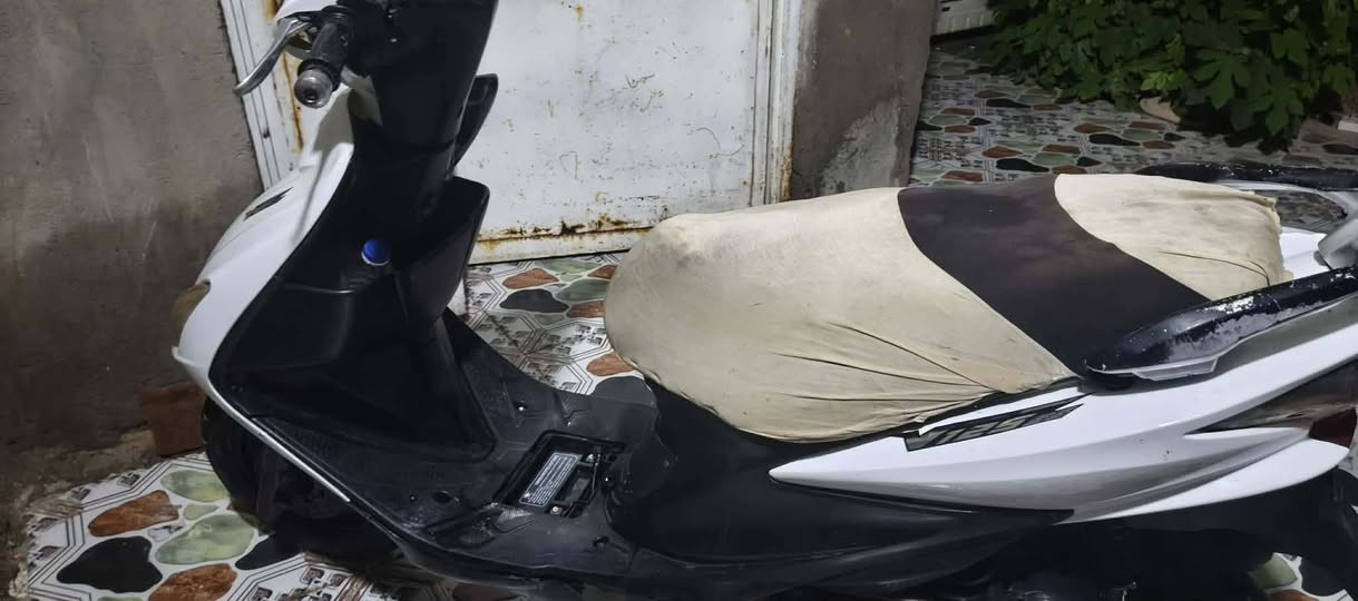 سلام عليكم شباب دراجة للبيع ادرس ماليزي مكفوله مكينه جديدة قبل فترة شديتها كفراتها نضيفات دراجه خير من الله كلشي ماعوزها كهربائية كلها شغاله سعر 450وبيها مجال مكاني كوت الشراي يتصل ‏‪***********‬‏
