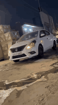 نيسان سني هندي ٢٤ لبيع مكفوله من كلشي ما عده ضربه بسيطه يم قبط البانزين ما سويته  رقم سليمانيه بسمي  ***********  
مكان حله مركز 
سعر ١٢٦ وبيه مجال .
