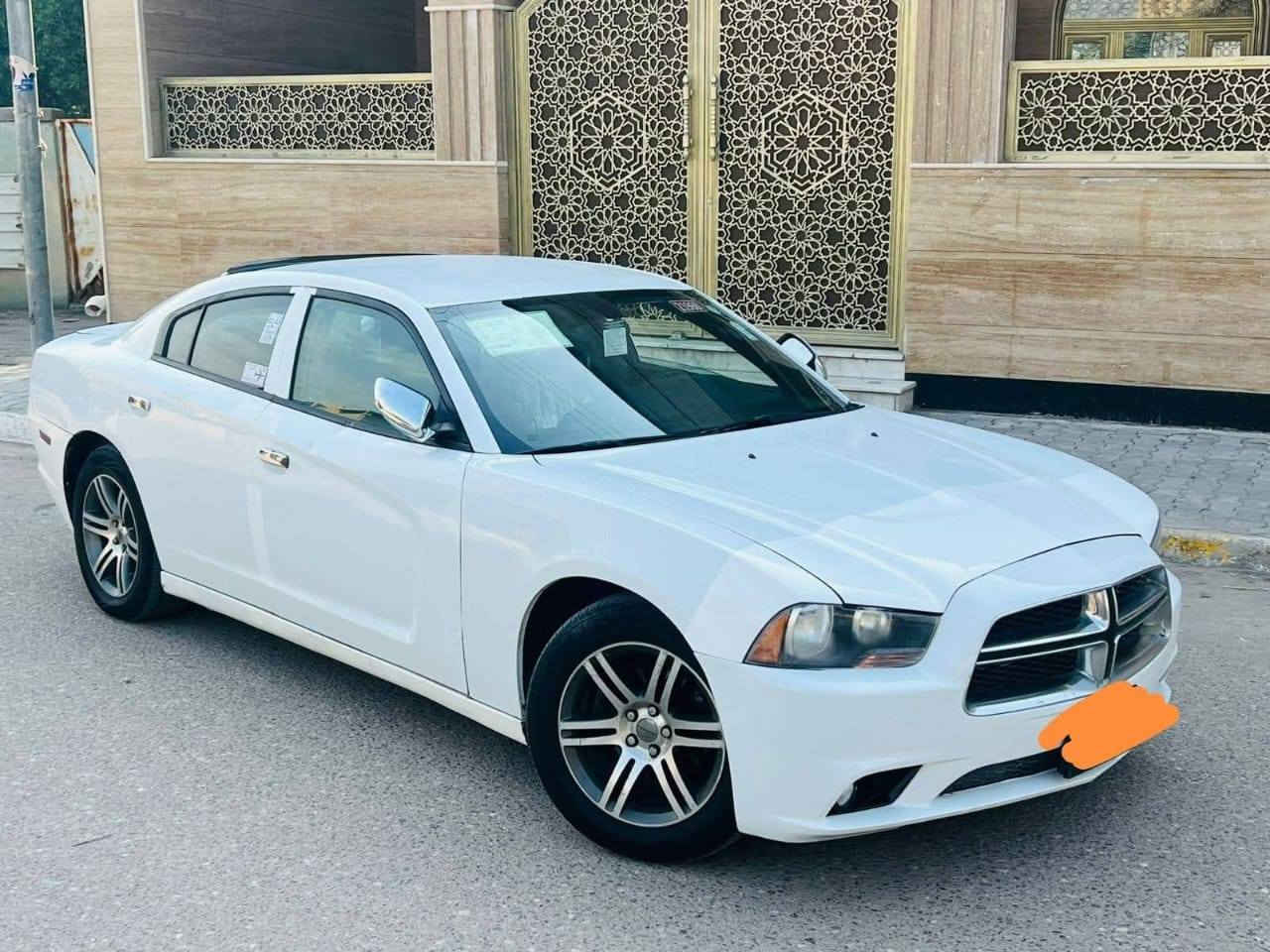 جارجر 12 مكينه 3600 مكفوله رقم بصره مشروع وطني شاشه جبيره تخم تاير ويل 18دواخل دوخل عسلي مكان السياره العماره بيها كلير بل الداير الخلفي وخياس بل القماره ومصلح السعر 145وبيها مجال قليل ***********
