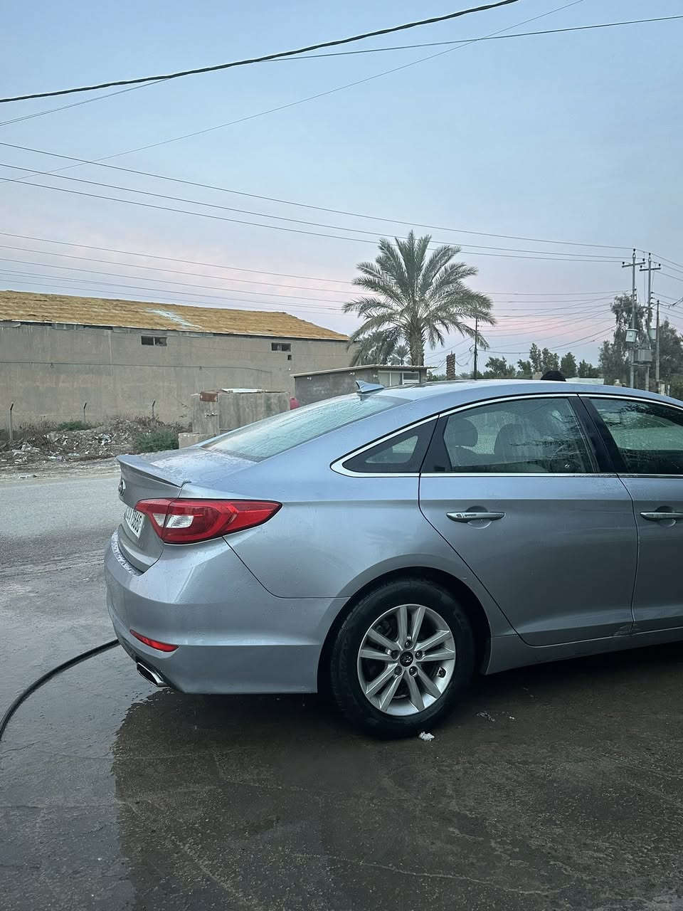 سوناتا2015  رقم بابل  

صبغ بنيد فقط مكينه 2400 

سياره جديده وجاهزه موصفات عاديه  

حادثه بسيط بدون دواخل بيع او مراوس حسب القناعه

***********
