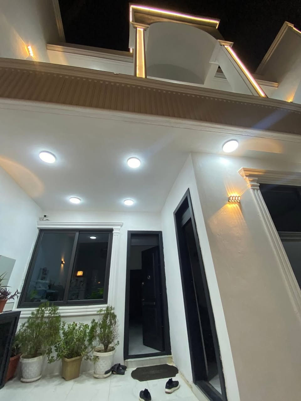 🏠اعلان اعلان
دار للبيع
موقع مميز
~~~~~~~~~~~
📄طابو ملك صرف
🧱بناء درجه اولى
~~~~~~~~~~~
سقف مغربي ✔️
واجهة فلين✔️
نظام تبريد مركزي✔️
بناء هندسي✔️
~~~~~~~~~~~~
راحه بال✔️
استقرار✔️
هدوء✔️
~~~~~~~~~~~~
هديه البيت
سبلت عد 3
مبرده مركزي عدد2
ثريات مع المروحات 
~~~~~~~~~~~~
📐المساحه:-150م
📐الواجهة :-7.5م
~~~~~~~~~~~
📍الموقع :حي الواسطي
خلف صيدليه الهدى
~~~~~~~~~~~
💸السعر :-علق ب(تم) يوصلك السعر مناسب 
~~~~~~~~~~~
الطابق الاول  يحتوي:-
استقبال +مطبخ بارد
مطبخ حار+غرفتين نوم+صحيات
~~~~~~~~~~~
الطابق الثاني يحتوي على:
هول +صحيات +4غرف نوم
~~~~~~~~~~~
للاستفسار اكثر الاتصال على
***********📱
~~~~~~~~~~~
نستقبل جميع العروض 
🏠السكنيه  🏛️التجاريه
