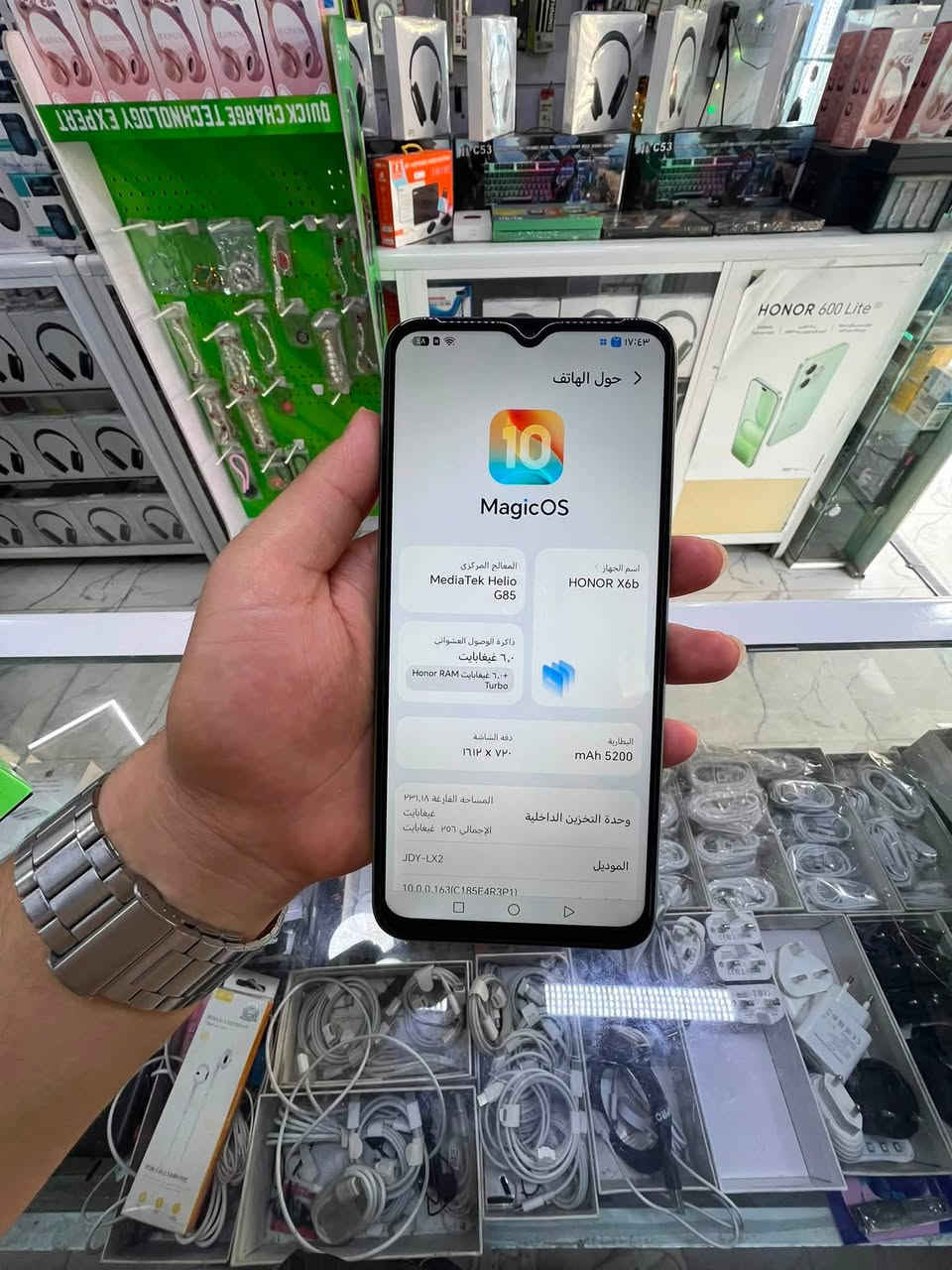 السلام عليكم جهاز للبيع هنر x6bالذاكره 256رام12السعر165الف مكاني موصل17تموز***********
