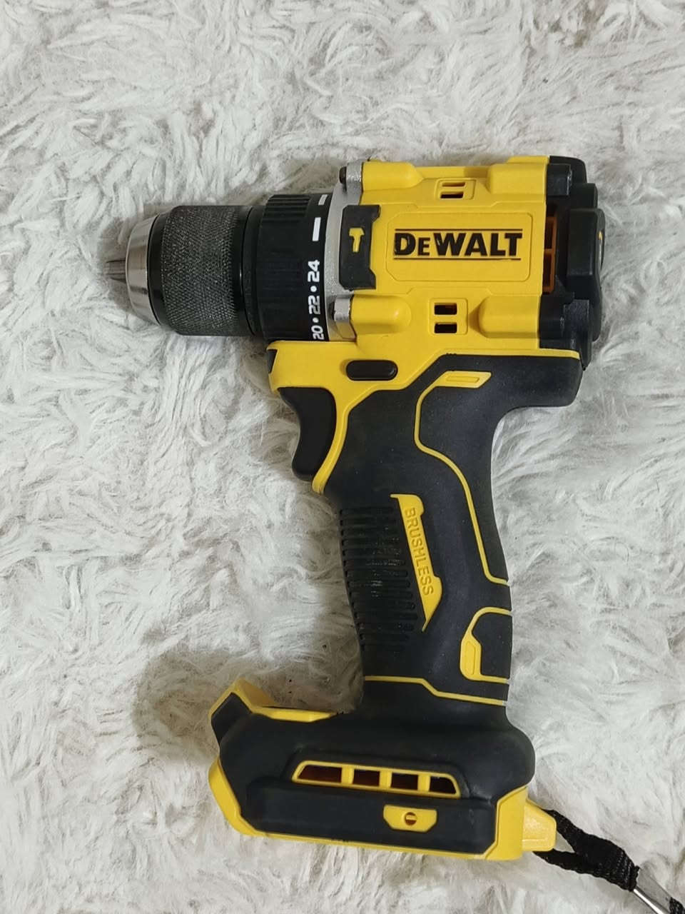 دريل ديولت بدون بطاريه شرط الشغل مو تجاري اقره المواصفات ونطي سعر


**إذا كنت صاحب هذا الإعلان وتريد حذفه لأي سبب، رجاءا أرسل رسالة إلى الدعم الفني**