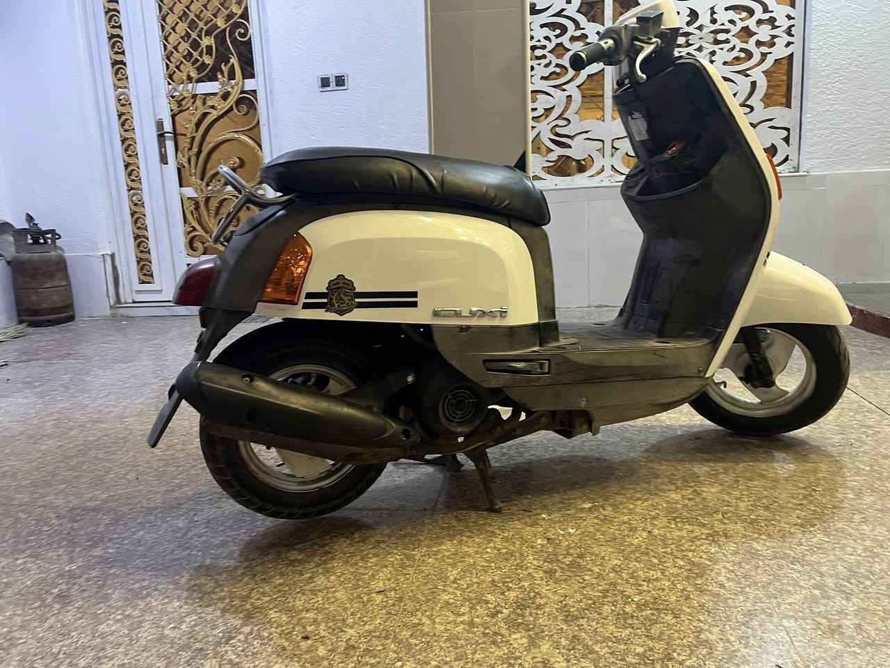 بوليس للبيع دراجه بلاد كلشي يشتغل بيها ما عوزها برغي دراجه فقط مسوي سن ل بلك مقلوزه ما مبدل بيها مكينه ولا جنها مفتوحه بلاد ما مبدل بيها اي قطعه وين ما يعجبك فحص سعر 700
مكاني ناصريه حي ل شهداء ***********
