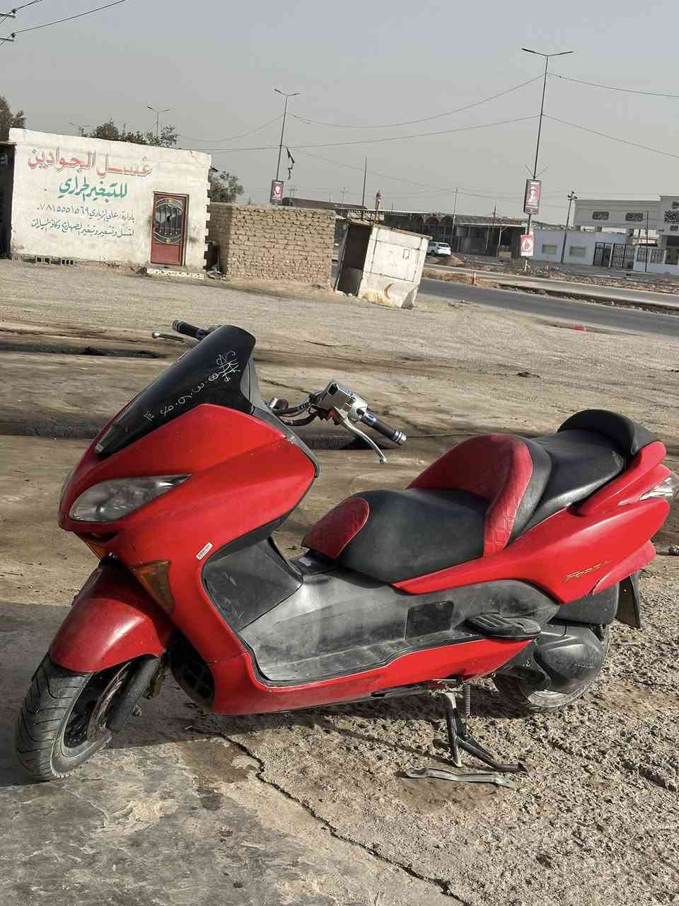 السلام عليكم فورزه ٠٩شغاله رون واحد ونص دراجه جاهزه من كلشي صالنصه رياضي  المكان النجف خان النص السعر خاص او ***********
