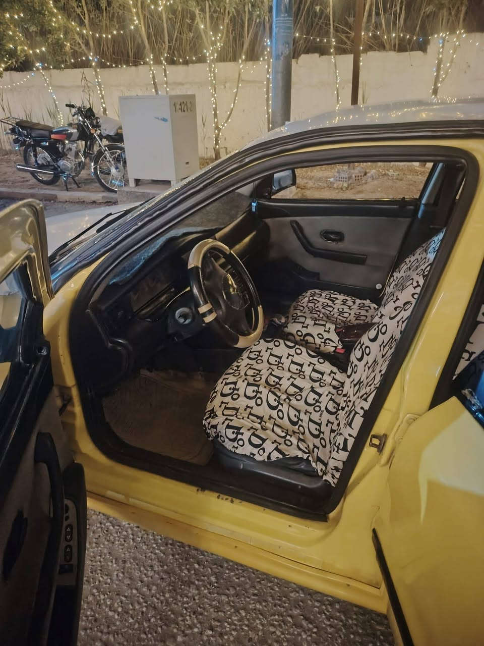 للبيع
سمند رقم الماني تحويل مكفول وهيئه وغرامات  مصفره موديل 2009 السعر 32 وبيه مجال  استفسار الاتصال 
***********
