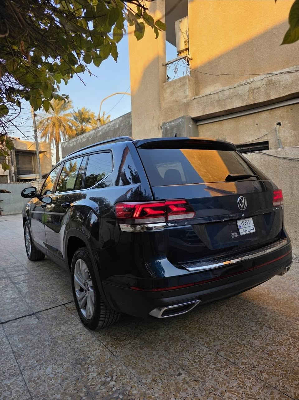 السلام عليكم...اطلس 2023 فول مواصفات دخول جديد بدون رقم...السياره بدون ايرباك و بدون دواخل شواصي لغود ايرباك مكفول...حادثه قطع مثل ما موضح بلصوره كلهن مبدلات بأصلي تفصيخ مو تجاري....السياره دفع رباعي و بنورما بيه و ردادات كامله بدون أي نقص...ولا كلوب بلدشبول بيه....سعره 215 قفل من الأخير بدون رقم...علماً سعر الرقم 13 ورقه....مكاني بغداد حي الجامعه رقمي ***********
