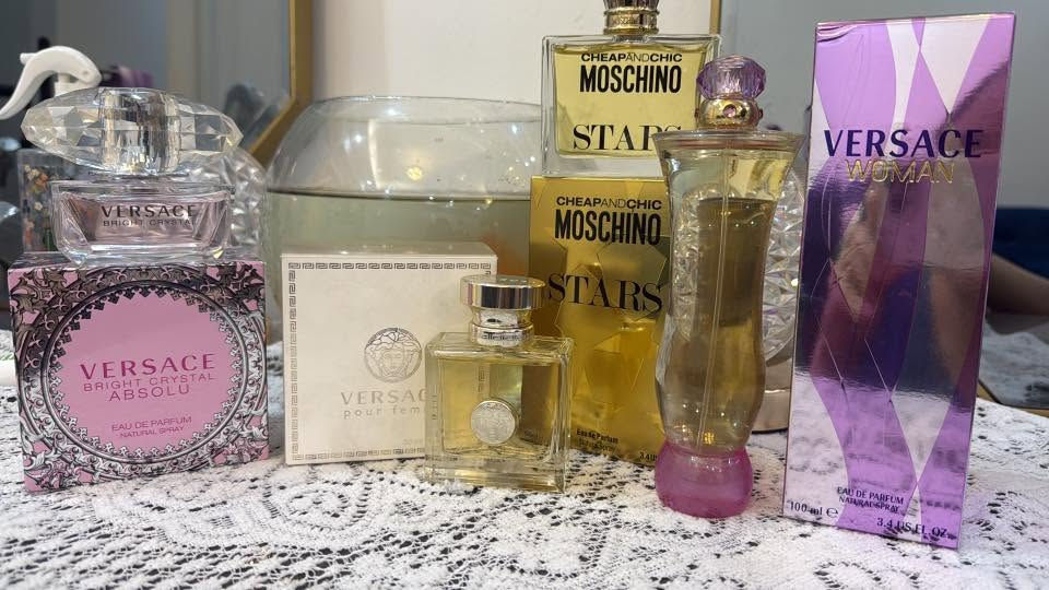 مجموعه عطور فرساجي اصلي مفتوح فقط سلفون ابيع القطعه ٦٠ الف شلع اي نوع شرط اصلي وشرط الفحص وين متريد للتواصل ***********واتس اب
