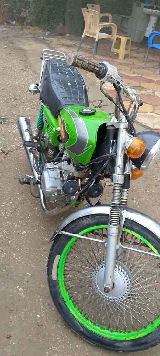 السلام عليكم شباب دراجه كلك للبيع ***********
