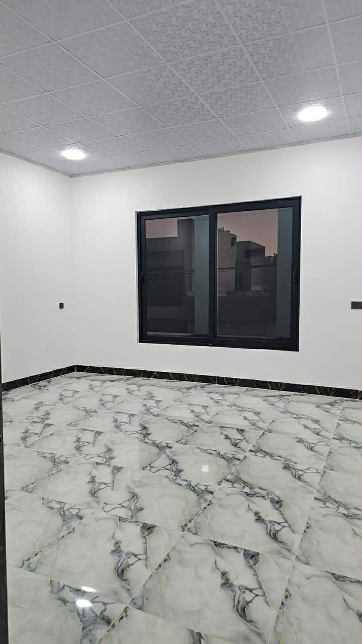 بيع مستعجل دار للبيع التعليم العالي جمعية غرفة تجارة  قرب مجمع النور المساحه ١٤٠ متر  ٥ غرف نوم 
 السعر 128 وبي مجال للاستفسار الاتصال على الرقم التالي 📞 ***********
📞 ***********
