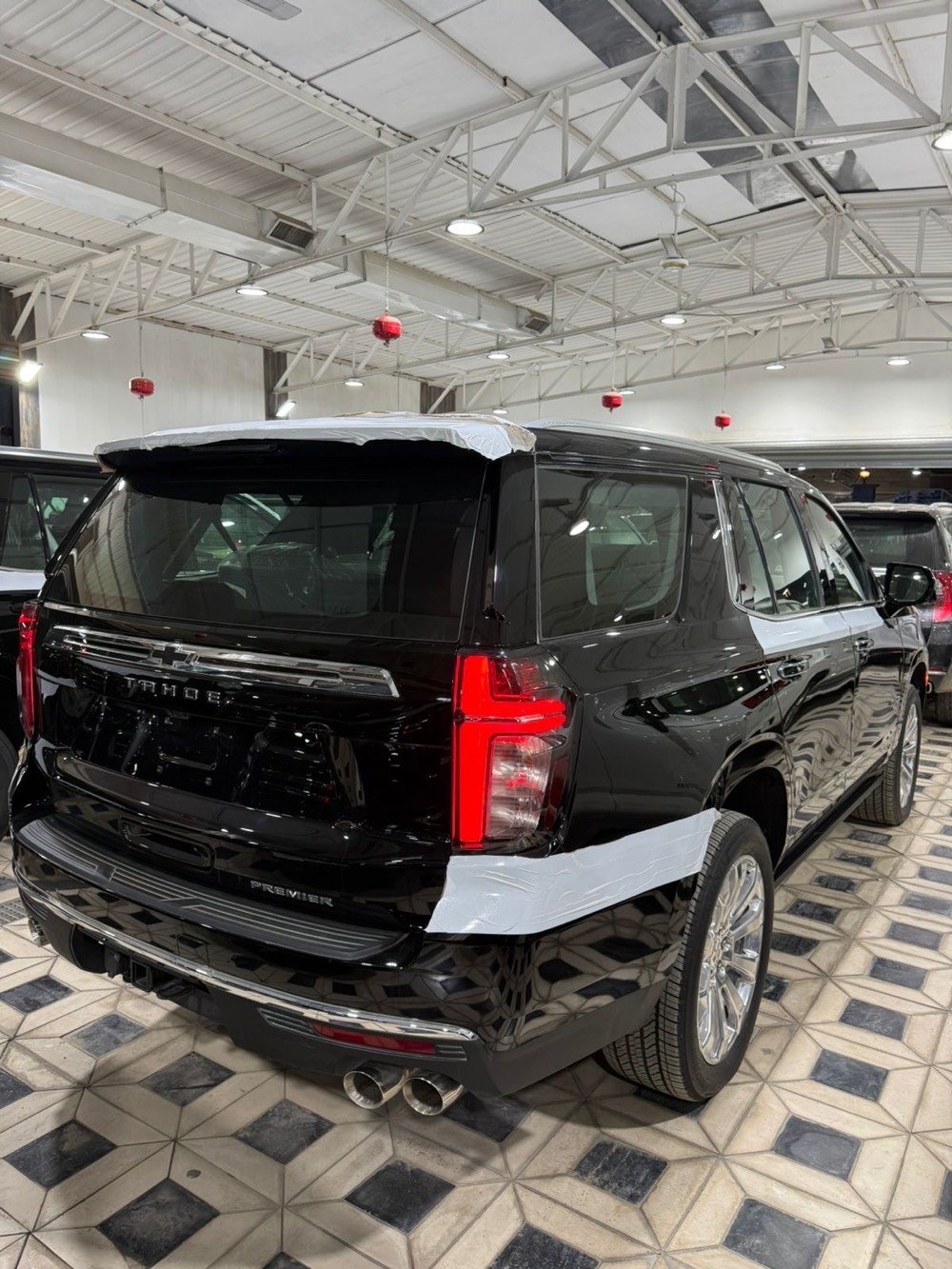 شركة الخليج العربي بغداد النهضة الشارع الثاني (*********** / *********** / *********** /***********)
السعر (98 مليون ) مع الرقم بغداد 
* تاهو برايمر زيرو 2024 رقم بغداد 
* ⁠ضمان وكالة المنصور 
* ⁠الموديل 2024 رقم بغداد
* ⁠اللون اسود العداد (زيرو)
* ⁠حجم المحرك : 5.3 Cc
* ⁠خمس كامرات محيطية 
* ⁠نظام الرفع (جكات)
* ⁠دفع رباعي (4 * 4)
* ⁠فتحة سقف (بانوراما)
* ⁠شاشة امامية بالحجم الكبير 
* ⁠علامة ضوئية سوداء 
* ⁠شاشات عدد (2)
* ⁠دوسات كهرباء 
* ⁠ردادارات تحديد مسار 
* ⁠قيادة ذاتية توقف ذاتي 
* ⁠كراسي كهرباء تبريد وتدفئة 
* ⁠جنطة كهرباء 
* بصمه تشغيل بصمات ابواب 
* رادار نقطة عمياء تحديد مسار 
* نظام تشغيل واطفاء السياره ذاتي نظام تحديد مسار
* ⁠حساس امامي خلفي 
* ⁠شركة الخليج العربي 
بغداد النهضة الشارع  الثاني ***********
السعر (98 مليون دينار) مع الرقم 
نضام البيع المباشر والمراوس (جملة مفرد)
ملاحظة:- يتوفر لدينا جميع انواع التاهو الجمسي