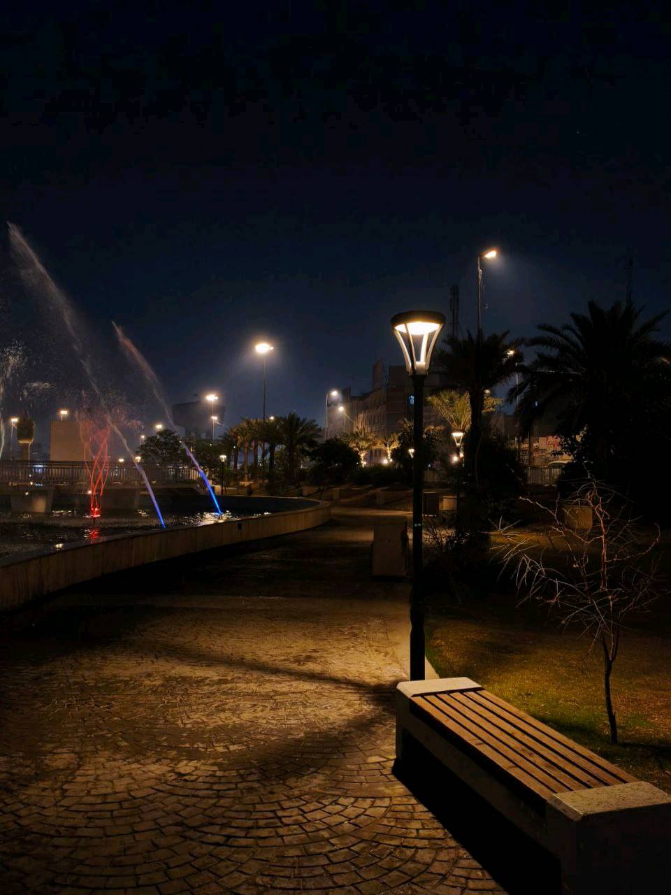 honor x7b للبيع مستعمل
المواصفات :

المعالج : Snapdragon 680

الرام : 6+6

الذاكره : 256GB 

البطاريه : 6000mAh

الشاشه : 2412×1080

الكامره : 108 ميكابكسل اكو صور الهه موضحه بالصور 👇

العنوان:بغداد الاعلام

🛑 ملاحظه 🛑
1.الهاتف بي كسور بالشاشه موضحه بالصور المرفقه

2.يجي التلفون ويه كارتونته و ملحقاته المستعمله (كيبل و راس شحن)

...........................

السعر 125.000 وبي مجال 
للتواصل ***********