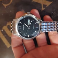 ساعة كتزين اليبانية نضافة ساعة 99 بل مية بدون كرتون ولا كارت ضمان سلي ...