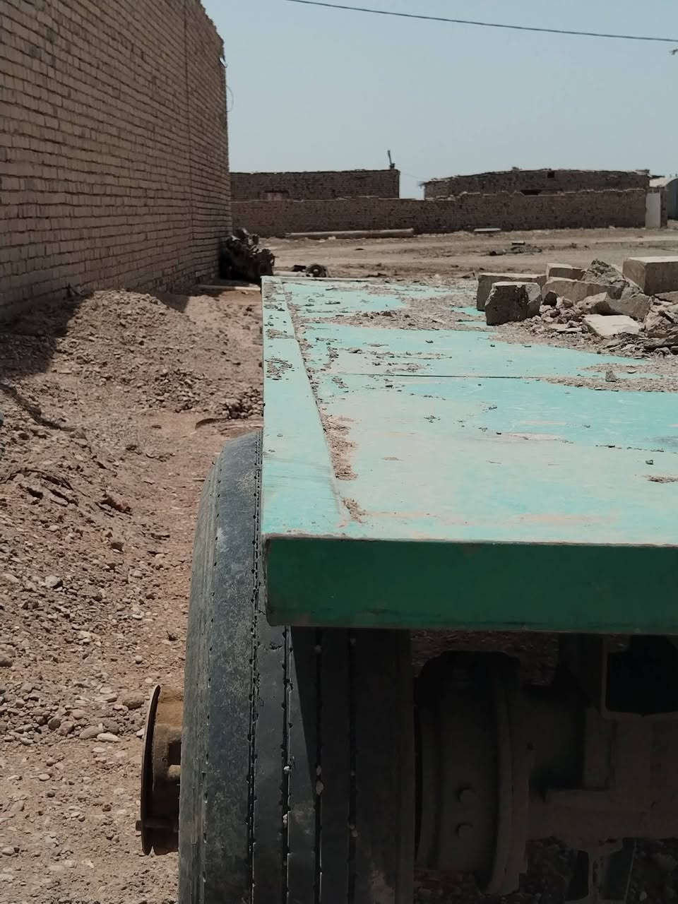 عربانه تفصال اكسن ايفه
وتحوير تاير مال هاف لوري 
حديد ثقيل عربانه تعاتبني عليها
السعر 1،500 مليون ونص 
للتصال ***********
