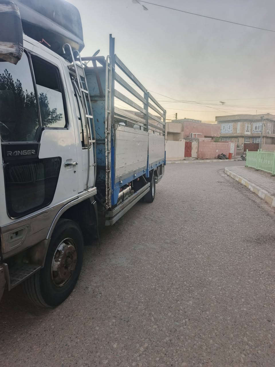 للبيع أنكر 80عادي طول ستة وربع السعر 140
***********
