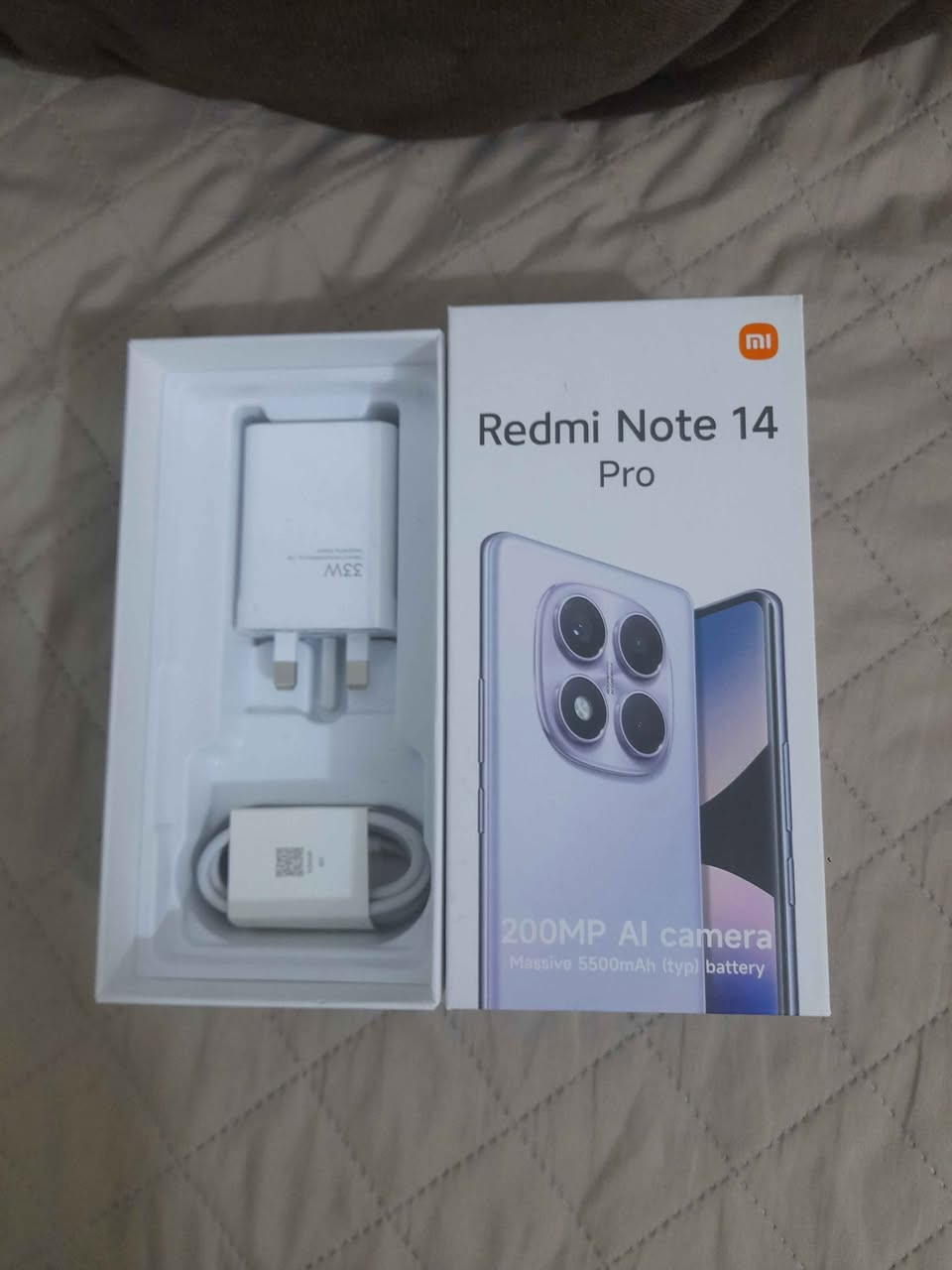 شواحن اصليه مال  اجهزه كارتون ضمان للبيع 
السعر حسب الواط شراي يتصل متوفر 120 واط 90 واط 67 واط 45 واط 33 واط شراي يتصل *********** عمارة, ميسان
