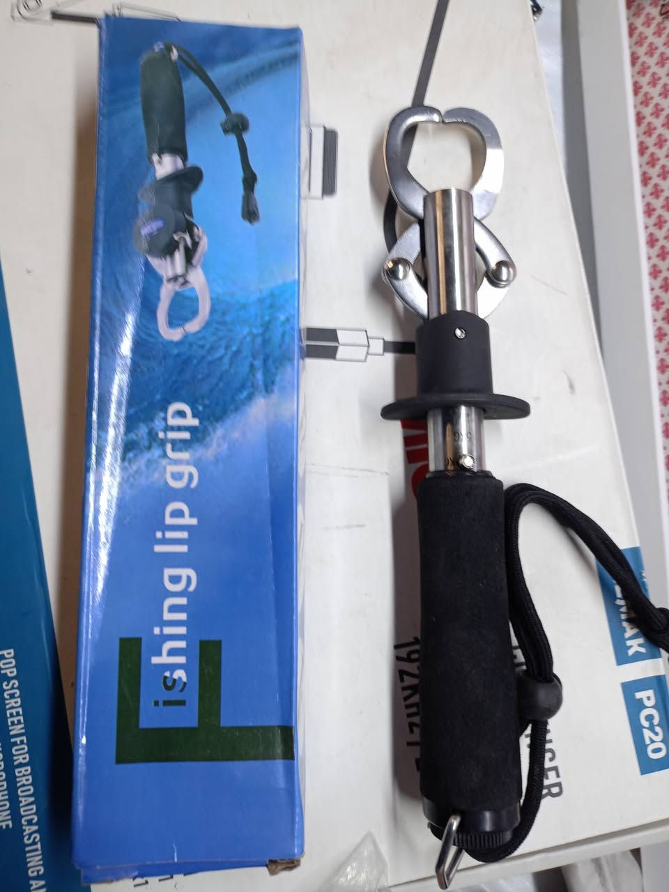 يارزاق يالله
كماشة حسب البحث للاسماك
وايضا مقياس لوزن السمكة


**إذا كنت صاحب هذا الإعلان وتريد حذفه لأي سبب، رجاءا أرسل رسالة إلى الدعم الفني**