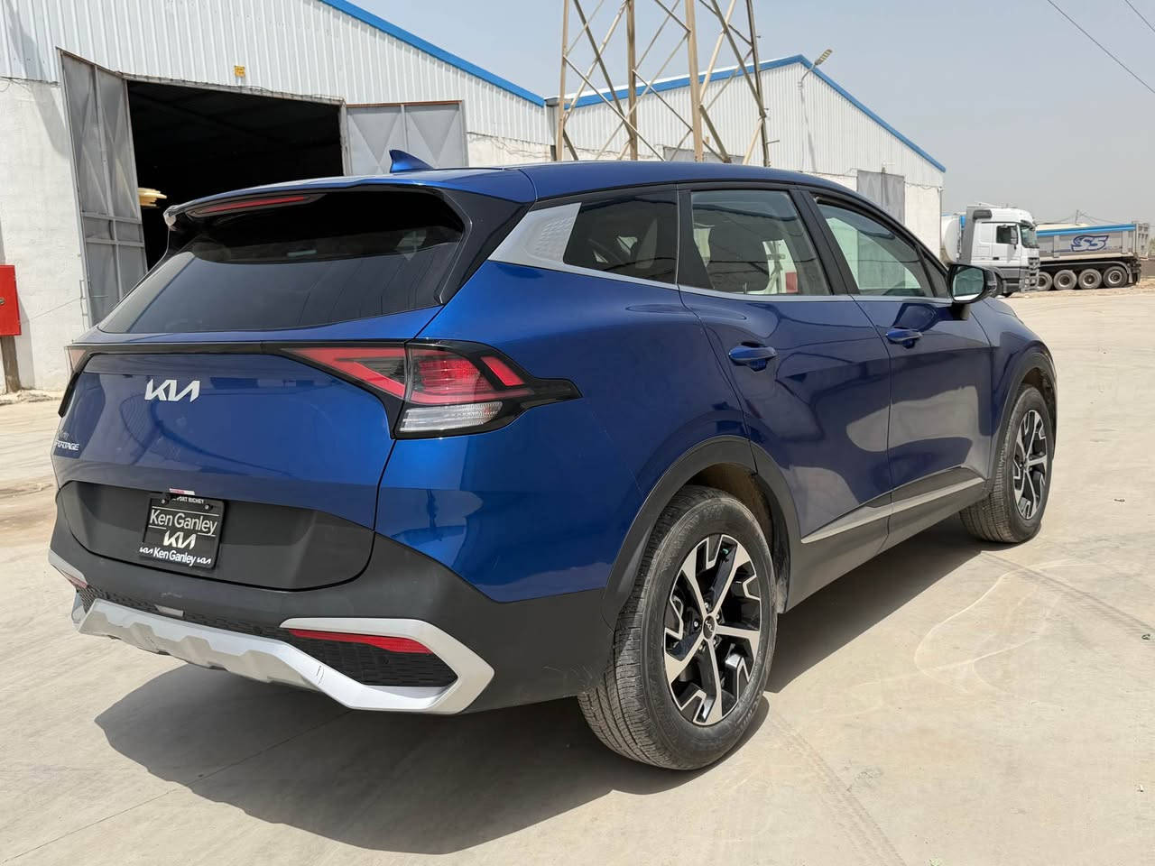 🚗 كيا سبورتج 2025 EX فول عدا بنوراما 🚗  
بدون رقم  سيارة زيرو شخط مابيهة  🔥

✅ كفاله عامه
🔹 مواصفات EX 🔹  
✨ بصمة  
✨ كشنات جلد
✨ رادارات 360  
✨ تحكمات مقود  
✨ء Auto Hold  
✨ اشاير مري
✨سايد بريك بصمة
✨ ماشيه 2000 ميل بعدهة زيرو

📸 بدون حادث تقرير فقط مياه امطار  تعمل وتسير من امريكا تقرير مزاد ورقم شاصي موجود  كفاله عامة على وضع شركة زيرو مداخل قطره مي بيهة

📍 المكان / بغداد  
📞 *********** بغداد, العراق
