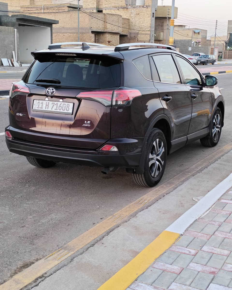 تويوتا راف فور
موديل 2018
 وارد امريكي
ماشيه 80
رقم بغداد انكليزي السنويه بأسمي 
كشر و كير و محرك مكفولات
رقم الشاصي  2T3BFREV1JW808645
بدون صبغ
الحادث / غرق مياه امطار 10 ٪
صور السونار حديثة ومرفقة بالمنشور 
السيارة يمي ٣ سنوات اي مشكله مابيها 
تخم تاير جديد باتري جديد 
السعر  النهائي 168 ورقة
***********
 ***********
