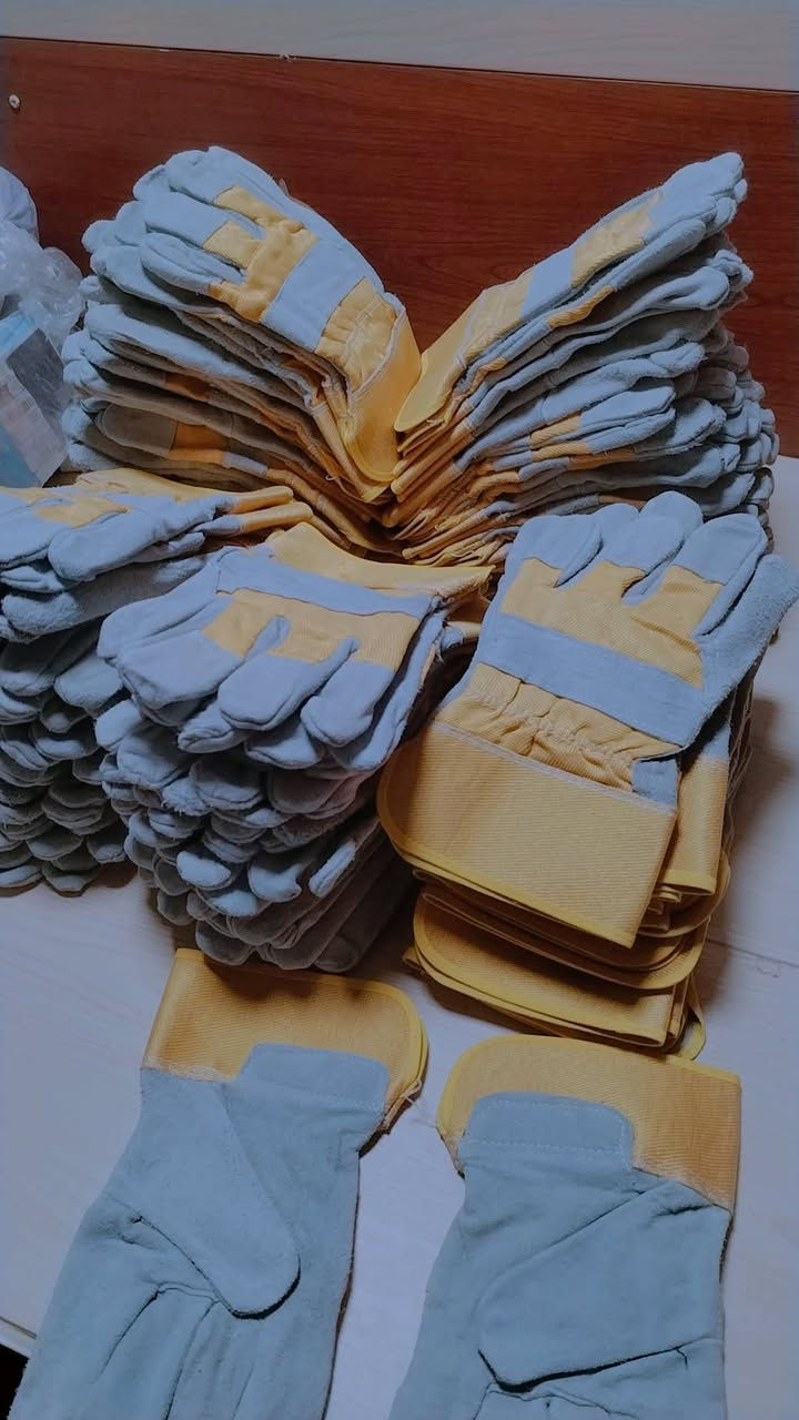 صباح الخير متوفر 50 زوج كفوف صفر و 47 زوج ابيض الي يستفاد منهن يخلي سعر وياخذهن


**إذا كنت صاحب هذا الإعلان وتريد حذفه لأي سبب، رجاءا أرسل رسالة إلى الدعم الفني**