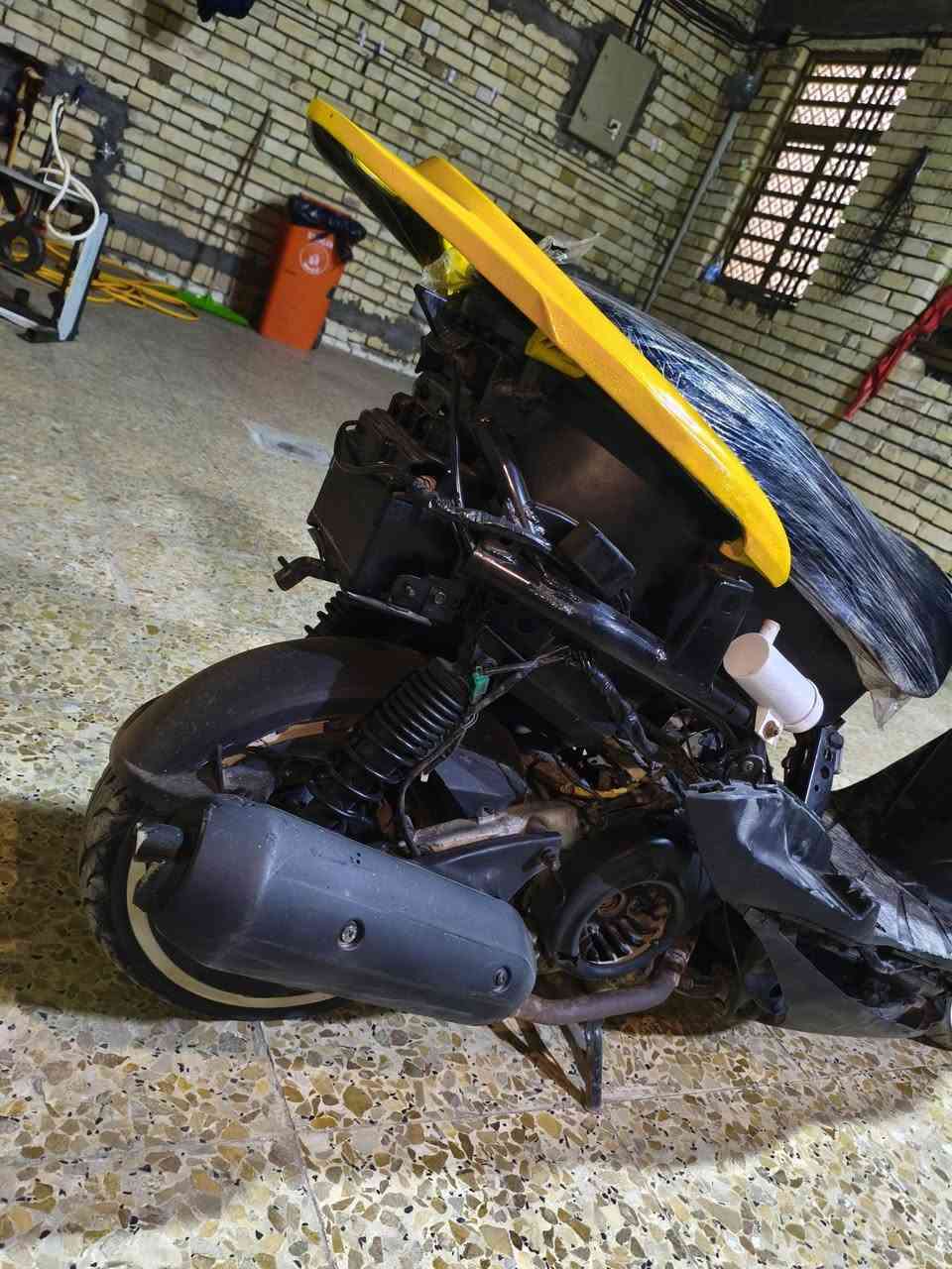 سلام عليكم دراجه ثعلب للبيع مستعجل عل بيعه مكاني مدينة الصدر الحميديه السعر 350 وبيه مجال لشراي دراجه نضيفه ومرتبه وبيه عقل رياضي وبوشته 55 الرقم *********** او المراسله عل خاص وتدللون
