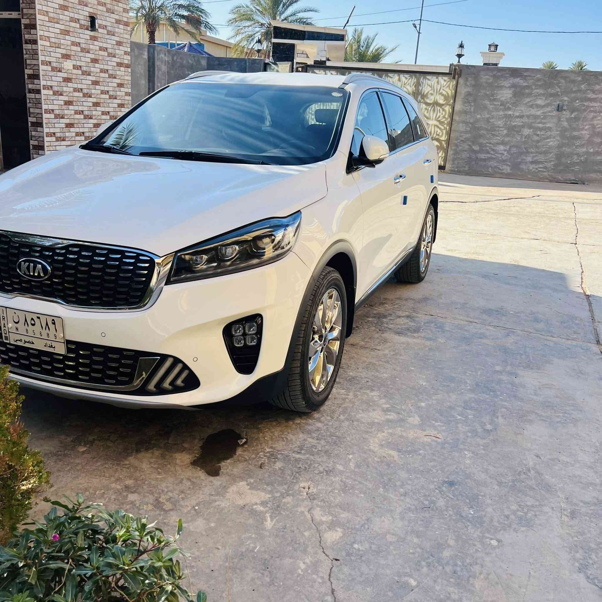 السلام عليكم
كيا سورنتو 2020 خليجي 
مكفوله سونار مرفق بالصور 
فول مواصفات عدا البنراما 
رقم بغداد تحويل مباشر 
ماشيه 84 ألف حقيقي 
السعر 255 بيه مجال بسيط 
اللاستفسار اتصال ع الرقم ***********
العنوان الفلوجه
