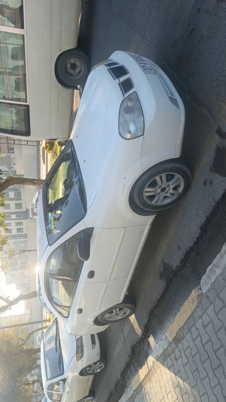 سلام عليكم اوبتره 2004
مكاني بغداد مصبوغة احزام جمالي 
السعر 57
***********
