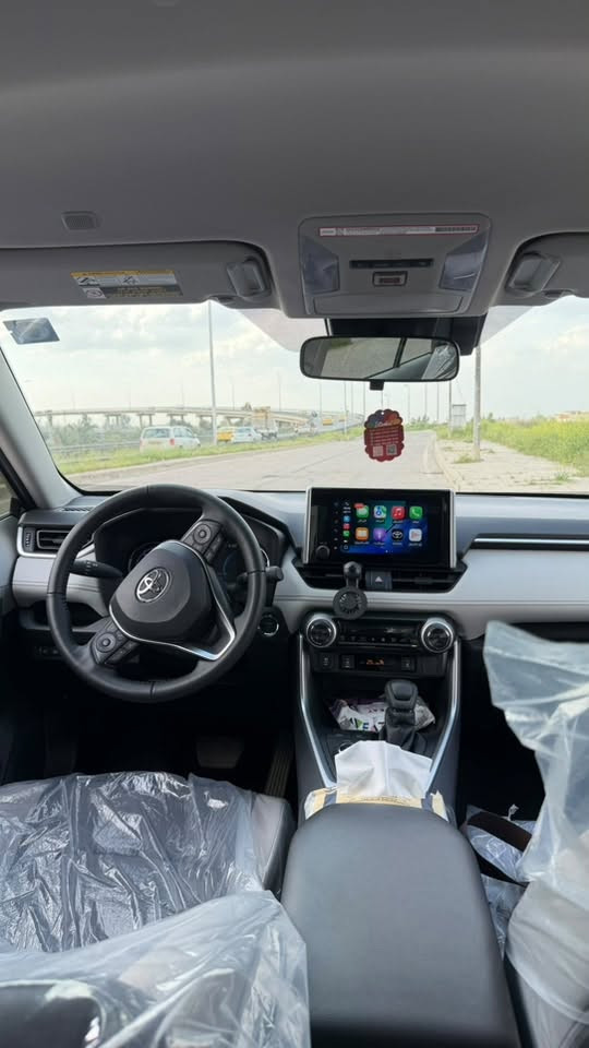 � للبيع | تويوتا RAV4 هايبرد XLE موديل 2025 (وارد أمريكي 🇺🇸)
* ✅ الفئة: XLE Hybrid
* ✅ الموديل: 2025
* ✅ الوارد: أمريكي
* ✅ الممشى: 13,000 كم
* ✅ الضربة: جامغ أمامي
* ✅ بدون ايرباكات
* ✅ رقم الشاصي (VIN): JTMRWRFV7SJ074218
* 💰 السعر: 24,300 دولار

📞 للتواصل ***********
