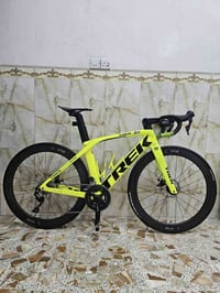 بايسكل امريكي نوع TREK madone OCLV CARBON 800 SLR 8 لون مميز قياس الفر...