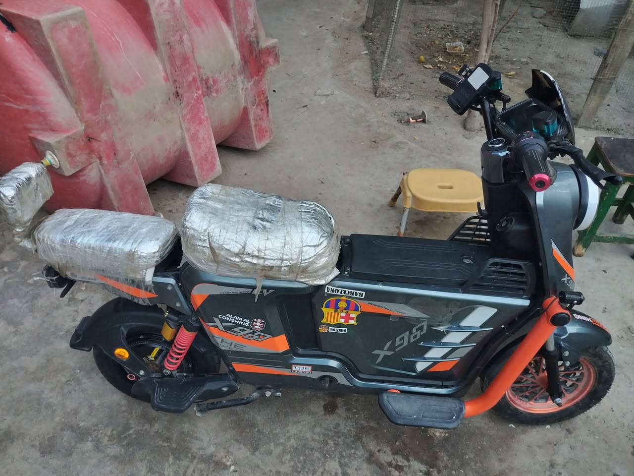 دراجه شحن جديده قبل 3اشهر اشتريته موديل 2025نوع x900مكان خمسة ميل  البصره سعر 500وبي مجال  رقمي واتساب ***********
