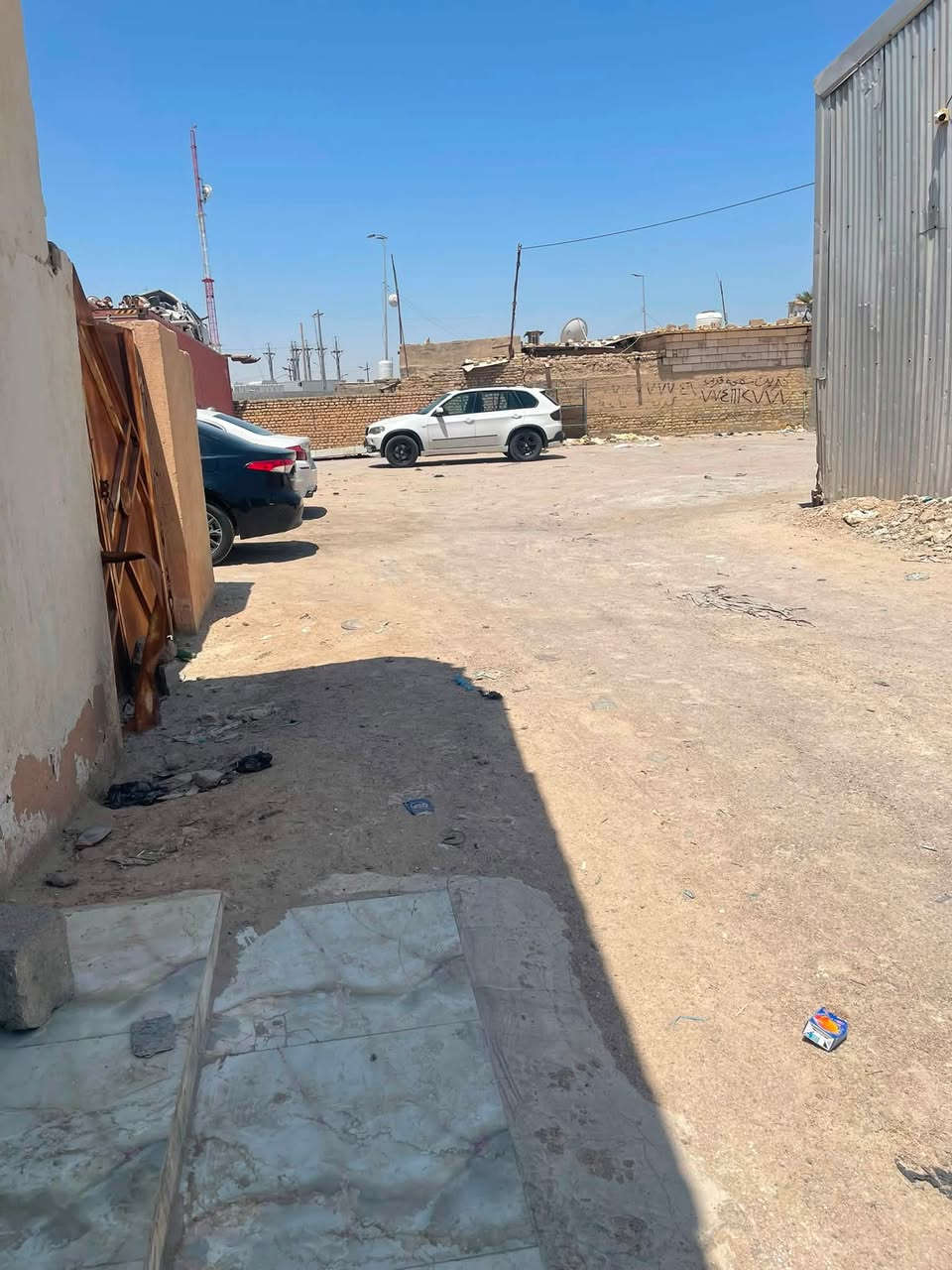 السلام عليكم  5 راكب BMW X5 n52  رقم مميز  بغداد باسمي السياره جاهزه من الطول لطول منضومة تبريد جديدة دبلات وفنرات خلفية جديده وارد امريكي السياره شاشه اندرويد تبريد تدفئة مقاعد واسترين  تايرات جديدة السيارة حداده خلفية جديدة بس الصدر الامامي 70‎%‎ مابيها اي نقص فقط FRM مال انارة الخارجيه مخربط يرادلة برمجه باقي السياره كاملة مكملة السعر 125$ وبيها مجال رقم الهاتف *********** وسونار السيارة كدامك
