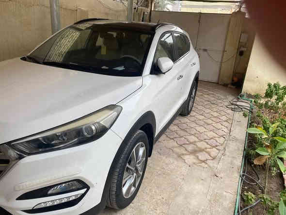 سياره توسان خليجي مديل ٢٠١٨ رقم نجف بيضاء بانوراما 
السعر ١٨٥٠٠$ 
للتواصل على الرقم التالي ***********
